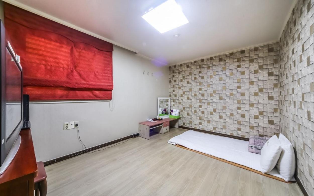 J Motel Gwangalli بوسان المظهر الخارجي الصورة